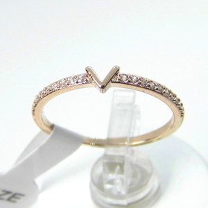 NEW V-shape w/ stones Rose Ring sz 5.5